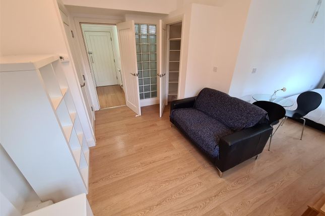 Flat 6, Birch Court, 49, Brighton Grove, Fallowfield photo 3