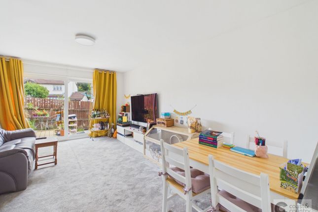7 The Warren, Newton Abbot photo 3