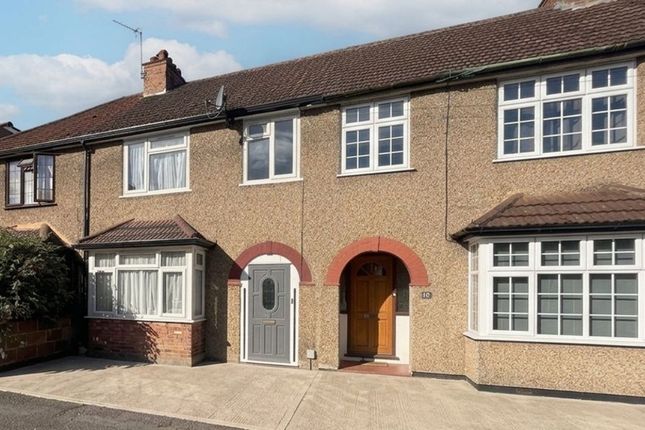 19 Mill Avenue, Uxbridge photo 2