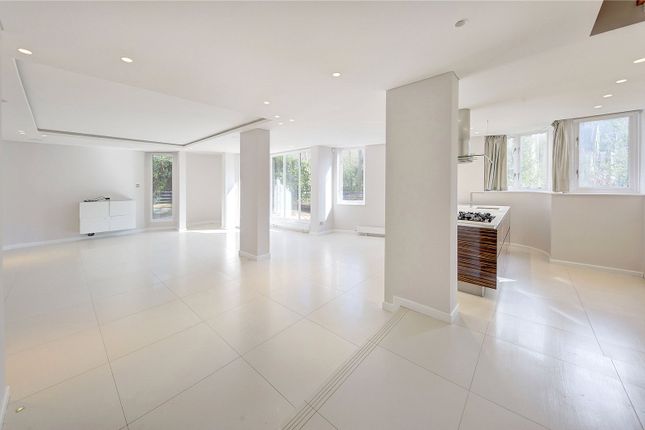Flat 3, Savoy Court,, Firecrest Drive, London photo 2