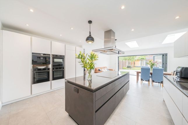 23, Penwerris Avenue, Isleworth photo 3