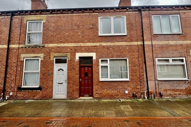 Terraced house to rent in Glebe Street, Castleford