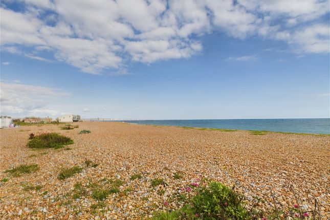 Flat for sale in Brighton Road, Lancing