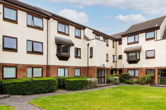 Flat 26 Silks Court,  612 High Road, London photo 3