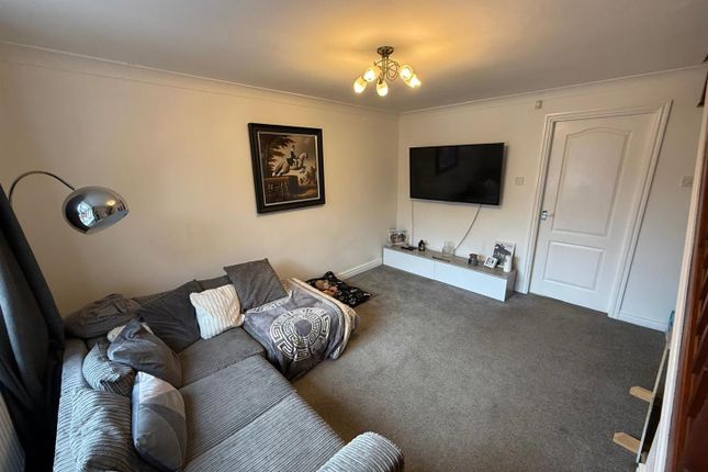 28, Windsor Road, Stourbridge photo 2
