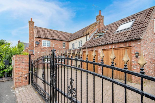 Thumbnail Detached house for sale in Main Street, Laneham, Retford