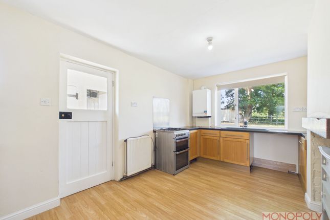 2 Bedwell Crescent, Wrexham photo 4