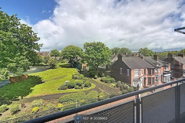 2-bed flat on Apartment, Palace Court Wardle St, Stoke-On-Trent, £650/mo