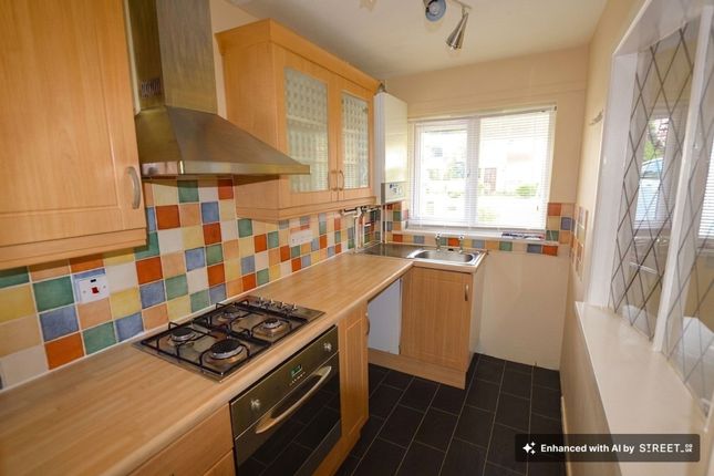 17 Windsor Avenue, Leicester photo 4