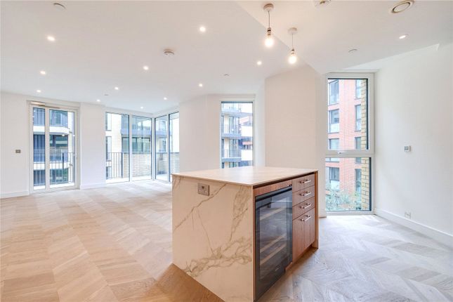 Flat for sale in Riverstone, Central Avenue
