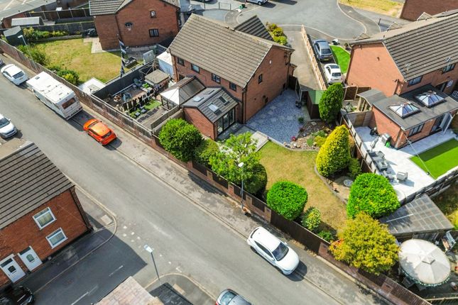 16 Henllan Gardens, St. Helens photo 4