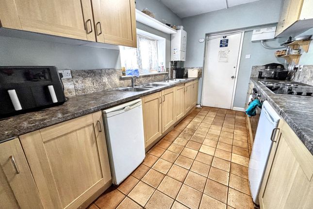 Room A4, 98 Lodge Causeway, Bristol photo 2