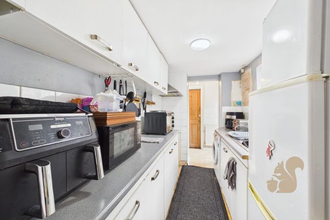 279, Spring Road, Ipswich photo 4