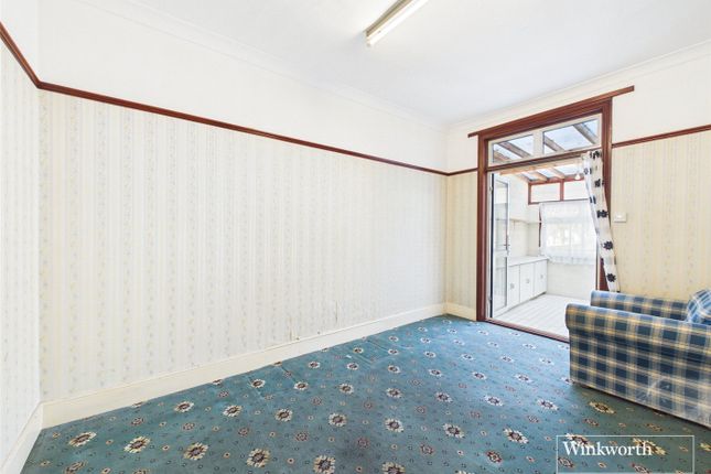89, Bertram Road, London photo 3