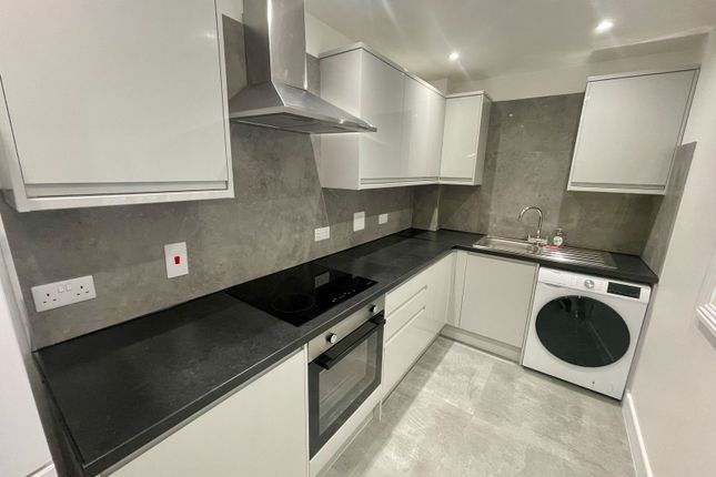 Geneva Court, 2,Flat 41, Rookery Way, London photo 2
