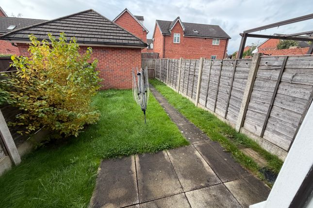 48, Britain Street, Bury photo 4