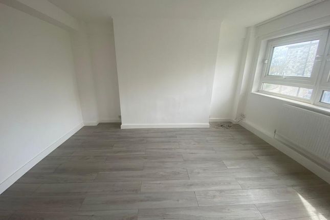 1 Eastleigh Road, London photo 2