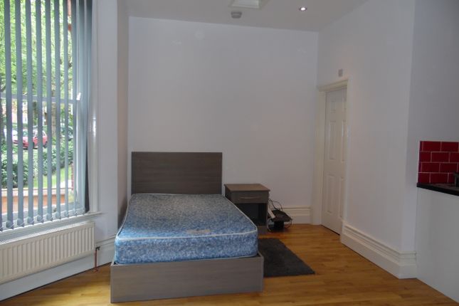 2 Bed Shared Accommodation To Rent In West Walk Corpus