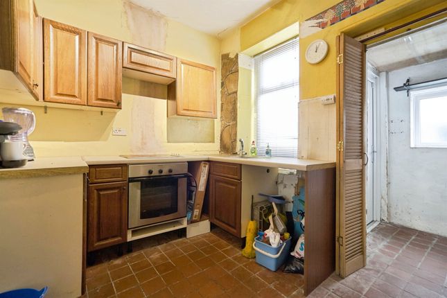 18, Minnie Street, Keighley photo 4