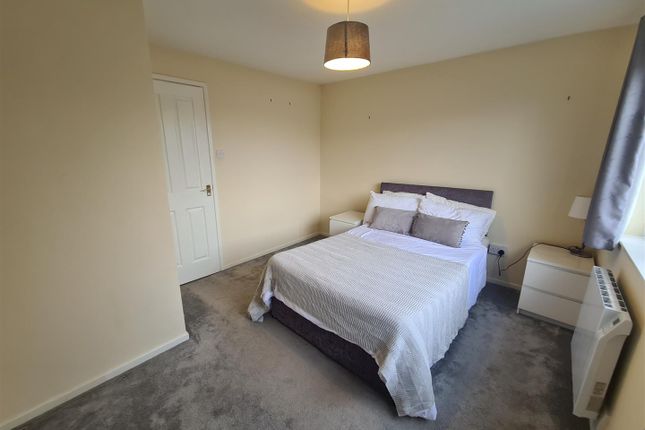 24, Burnham Meadow, Birmingham photo 4
