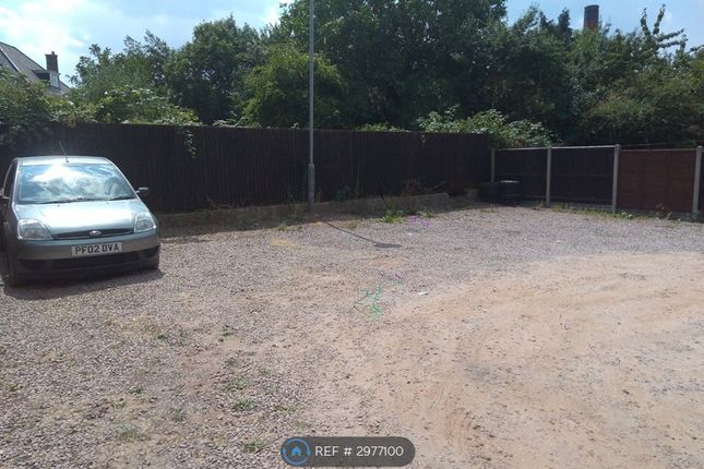 Flat, Thorpe Road, Melton Mowbray photo 2