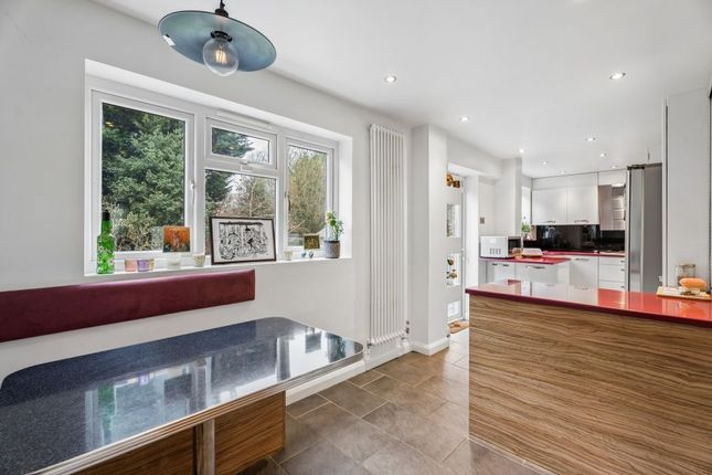 11, Dove Park, Rickmansworth photo 3