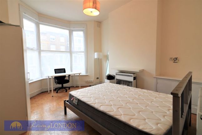 Thumbnail Room to rent in Woodstock Road, London