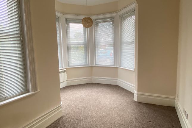 Flat 2, Oakfield Lodge, Park Road, Fordingbridge, Hampshire, SP6, Fordingbridge photo 2