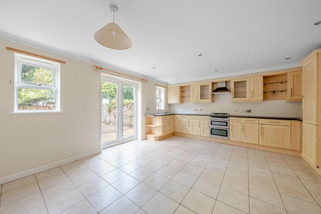 14, Woodland Court, Wetherby photo 2