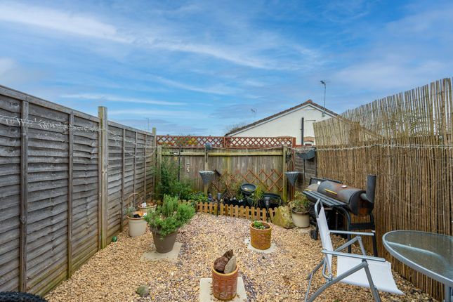 25 Smiths Way, Alcester photo 2