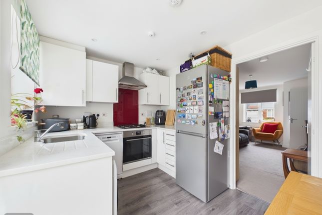 7 Swallowtail Road, Chinnor photo 3