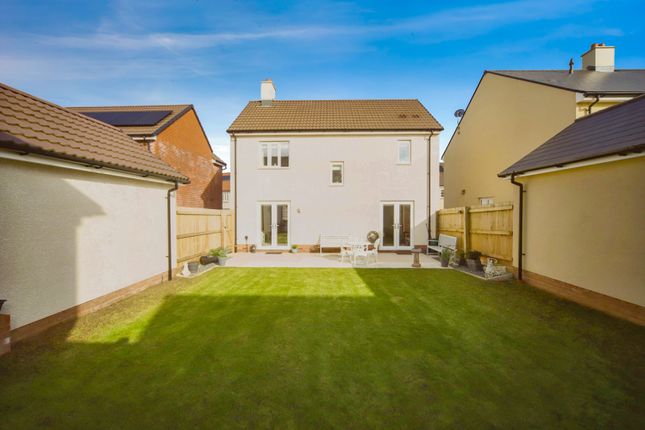 52, Mattravers Way, Taunton photo 2