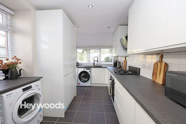 51 Eleanor Crescent, Newcastle photo 2
