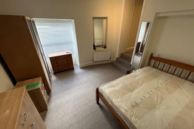 Flat 2, 7, CARDIFF photo 4
