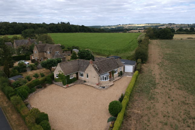 2-bed house on Falklands, Bruern Road, Milton-under-Wychwood, £800,000