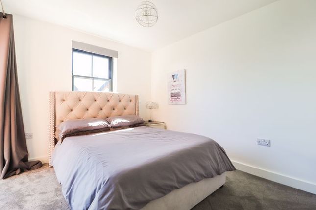 Flat for sale in High Street, Great Wakering, Southend-On-Sea