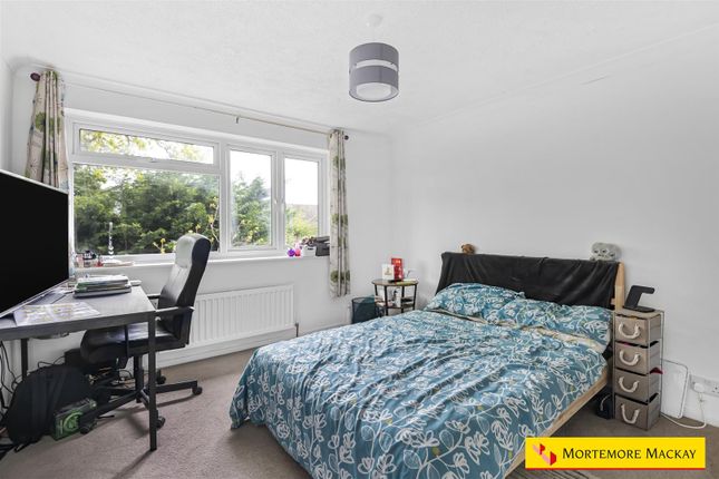 Town house for sale in Forsyth Place, Enfield