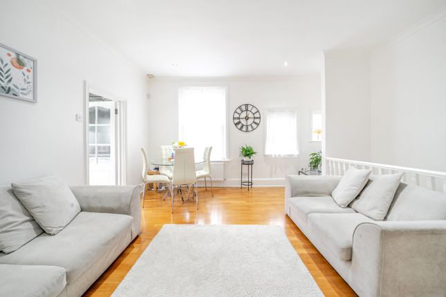 4-bed flat on 69A,, Tremadoc Road, London, £700,000