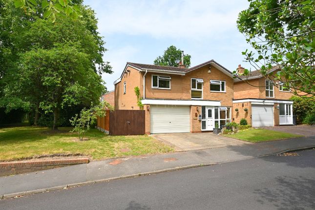 2 Christchurch Close.Jpg