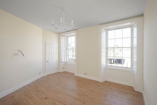 Thumbnail Flat for sale in 27/3 South Street, Dalkeith