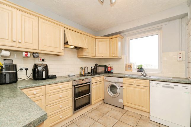 39, Halifax Crescent, Fakenham photo 4