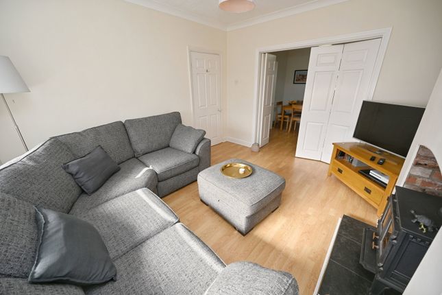 5, Warner Road, Barnsley photo 4