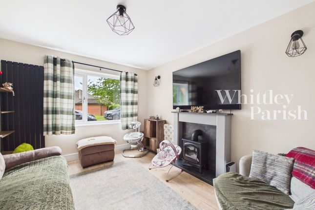 6, Shuckford Close, Diss photo 2