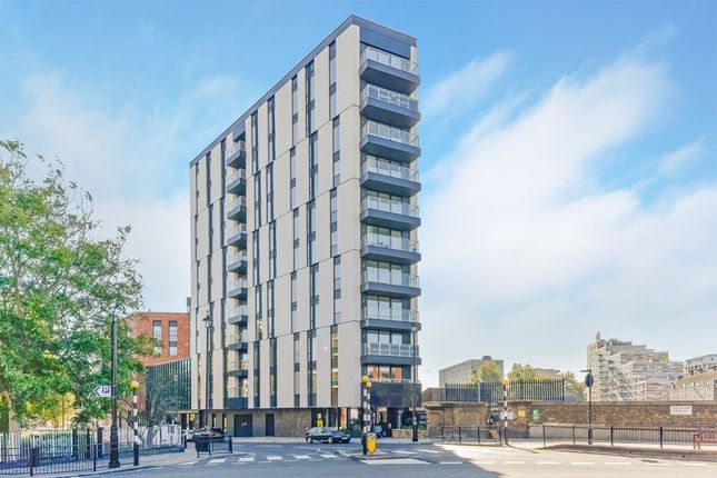 Flat to rent in Ebury Apartments, Ebury Place, Pimlico