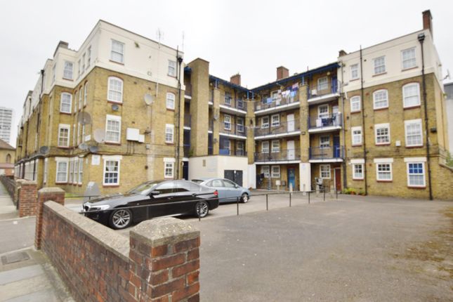 Thumbnail Flat for sale in Watts Grove, London