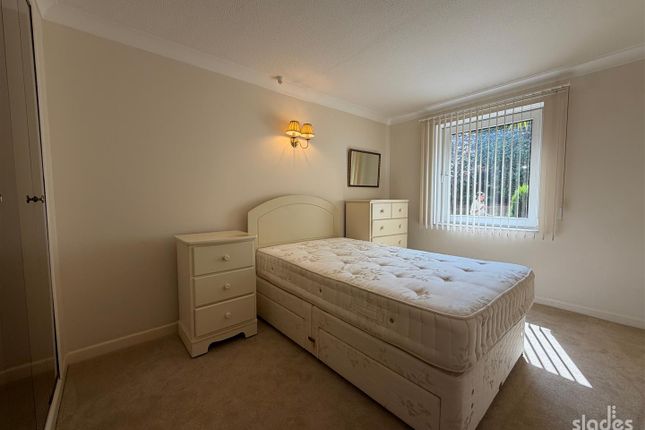 Flat 2 Palermo Court, 3, Durley Chine Road, Bournemouth photo 4