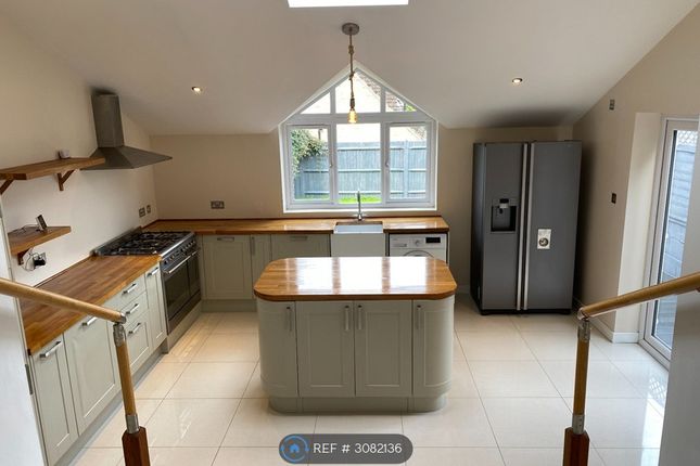 Haywards Heath photo 2