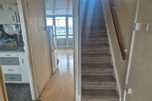 Flat 177 Wyndham Court, Commercial Road, Southampton photo 2