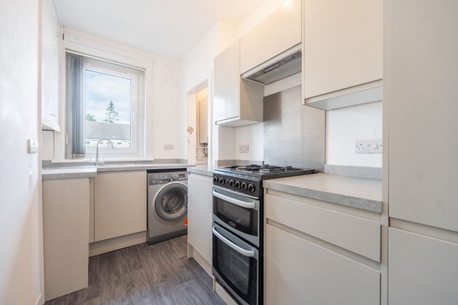 74, Ashgill Road, Glasgow photo 4