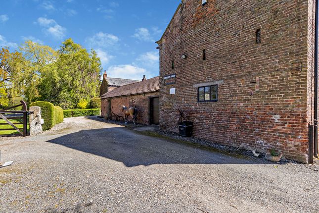 Farmhouse for sale in Broad Lane, Sykehouse, Goole